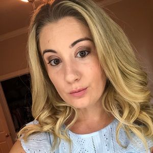 Meet your Posher, Madeline